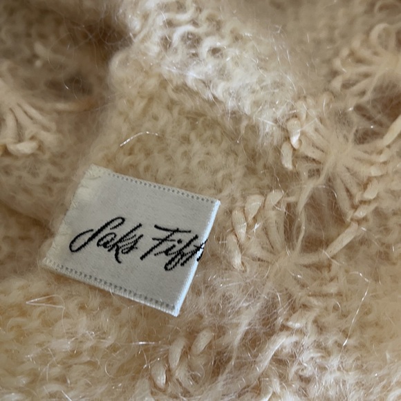 Vintage Saks Fifth Avenue Cream Knit Sweater - Picture 5 of 10